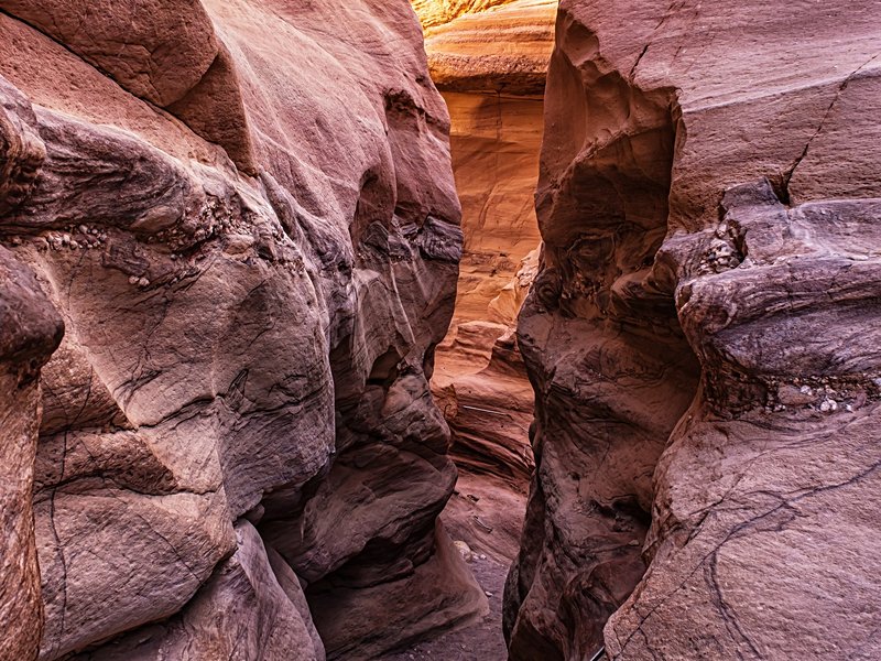 Montagnes et désert : Canyon rouge