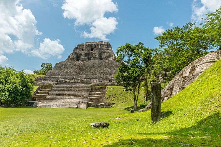 Le site maya de Xunantunich