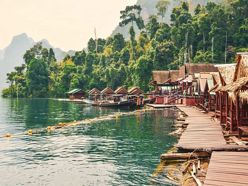 Dormir dans des cabanes flottantes 