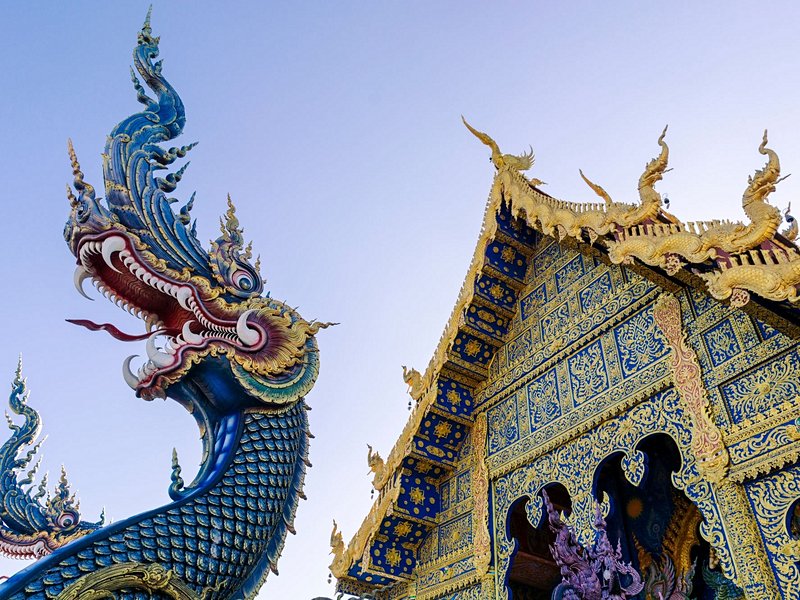 Wat Rong Suea Ten – le Temple Bleu