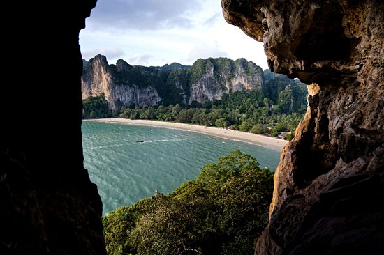 S'initier à l'escalade à Railay Beach