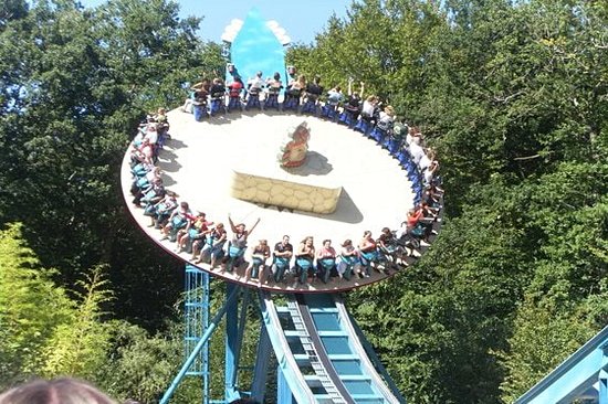 Conjuguer parc d'attractions et parc animalier au PAL