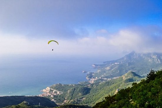 Survoler les bouches de Kotor en parapente