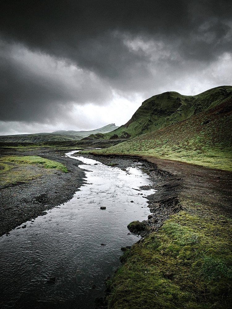 islande-ciel-riviere