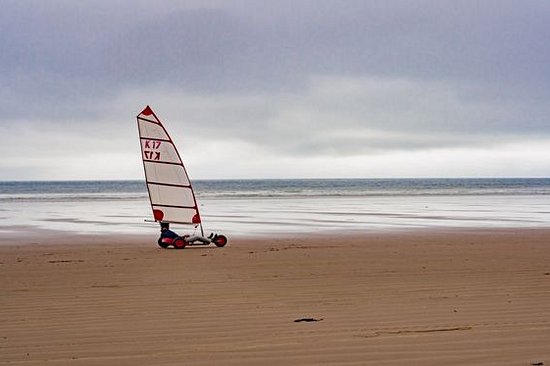 Partir à l'assaut des plages en char à voile