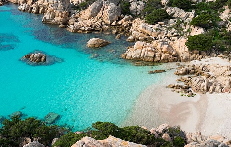 La plage de Cala Coticcio