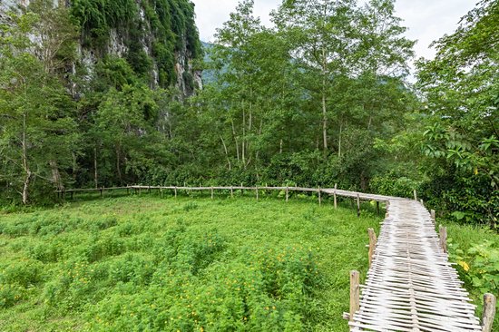 Grottes de Pha Tok