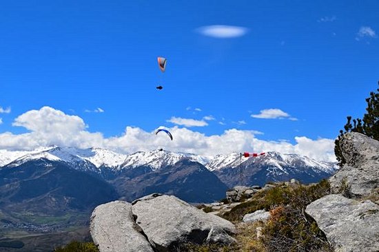 Survoler en parapente la vallée d'Aspe