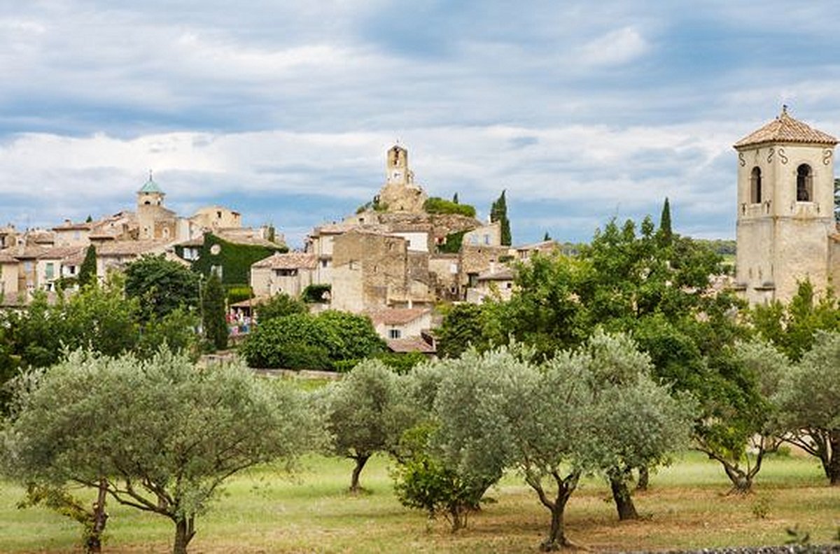 Flâner dans les somptueux villages 