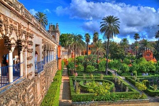 Explorer les jardins et palais de l’Alcazar à Séville