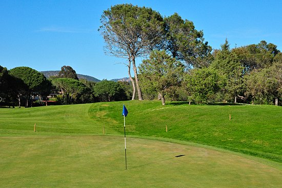 Défier ses amis au golf
