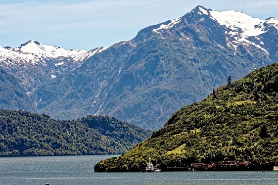 Naviguer plusieurs jours au cœur des fjords vierges de Patagonie