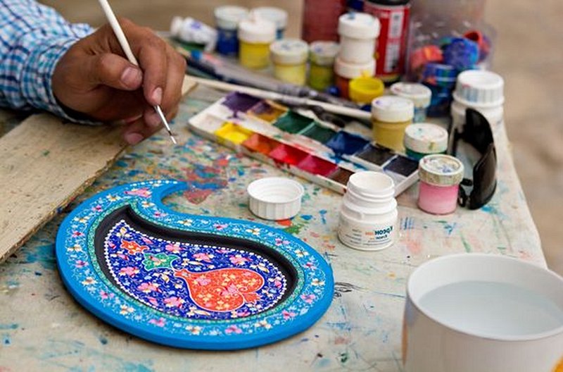 Acheter des souvenirs artisanaux et uniques 