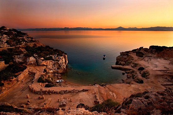 Loutraki et ses belles plages