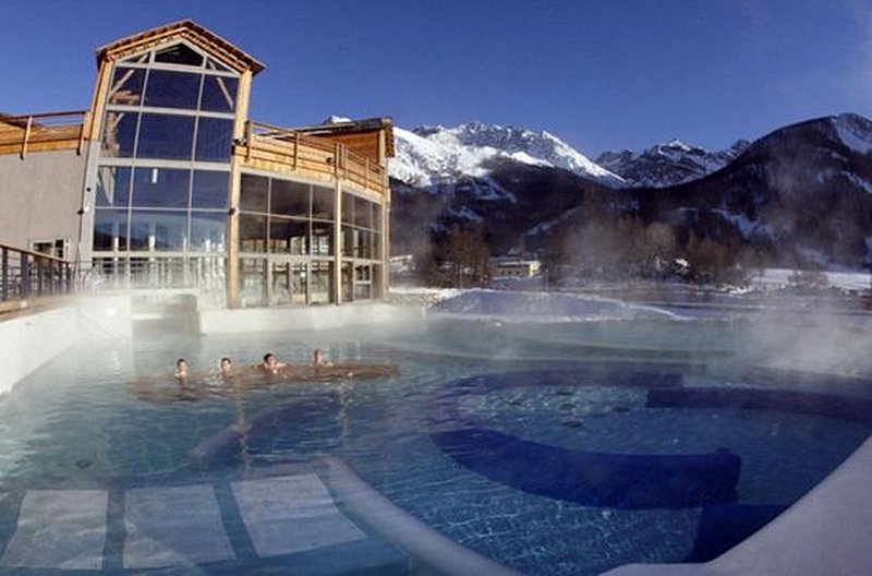 Se ressourcer dans les Grands Bains de Monetier 