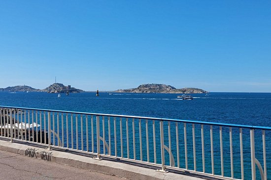 La corniche Kennedy