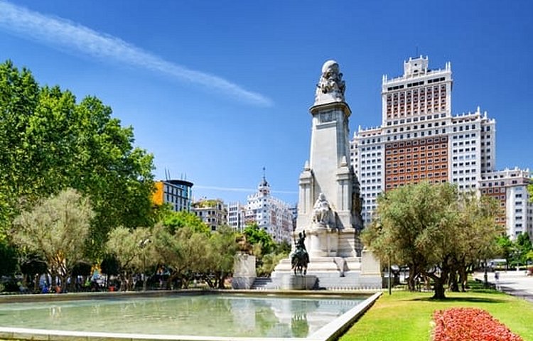 Plaza Espana,
 Moncloa