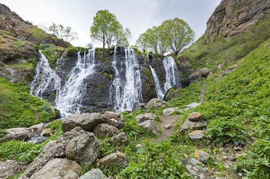 Shaki Waterfall
