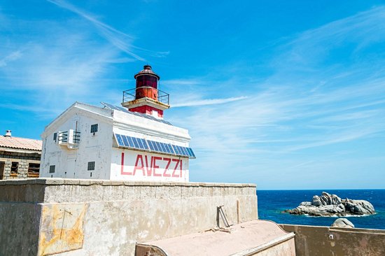 Les îles Lavezzi