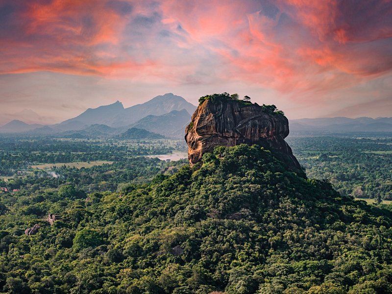 La montée sur Pidurangala Rock