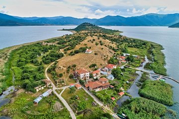 Petit lac Prespa