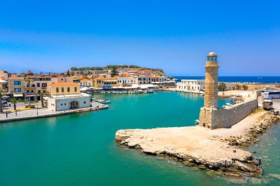 Le phare égyptien et le Grand arsenal