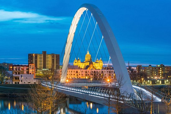 Des Moines