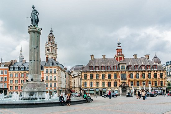 La place du Général-de-Gaulle