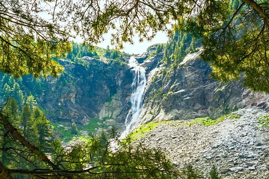 Skakavitsa Waterfall
