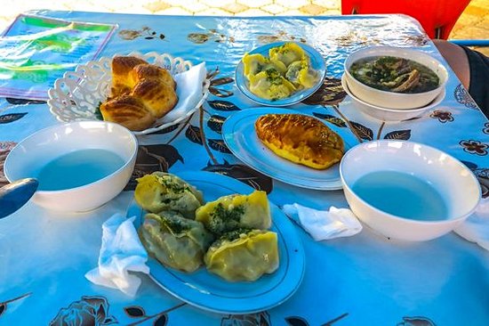 Goûter aux spécialités kirghizes