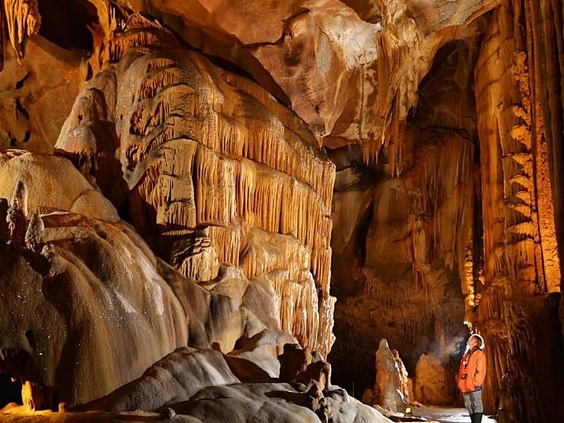 Les Grottes d'Isturitz et d'Oxocelhaya