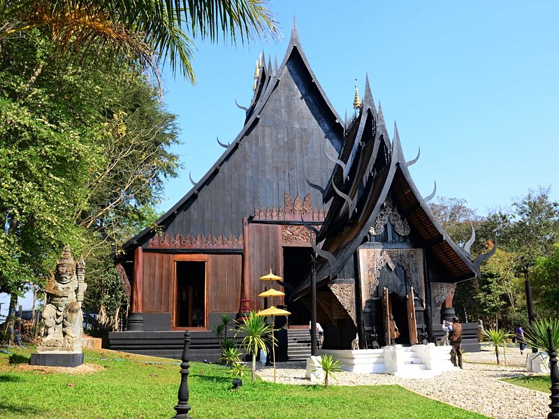 Baan Dam Museum