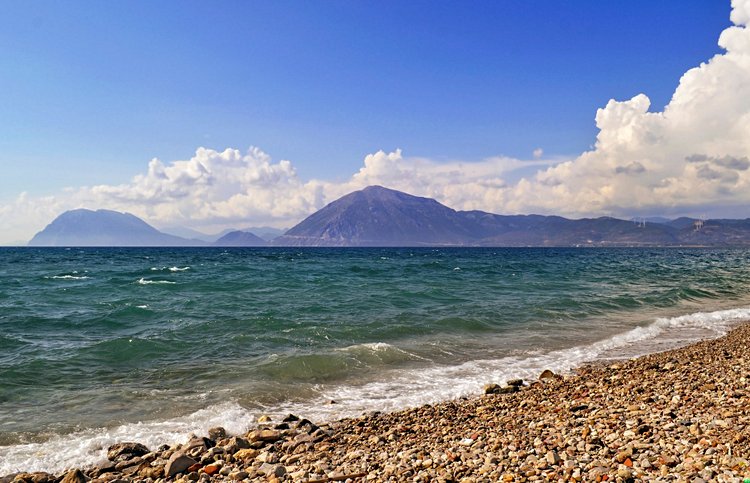 Les plages les plus proches de Patras 3