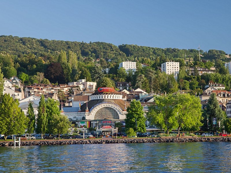 Évian-les-Bains et le lac Léman