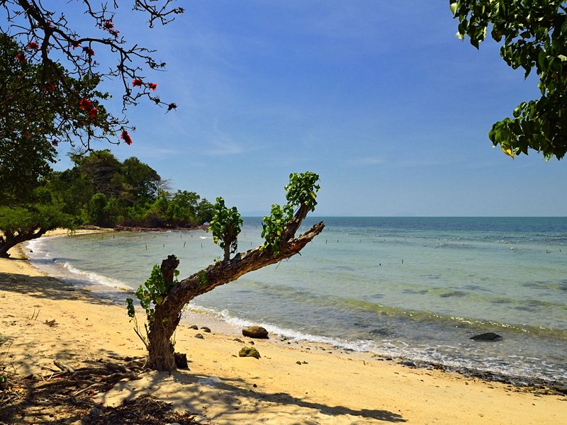 Rabbit Island (Kep)