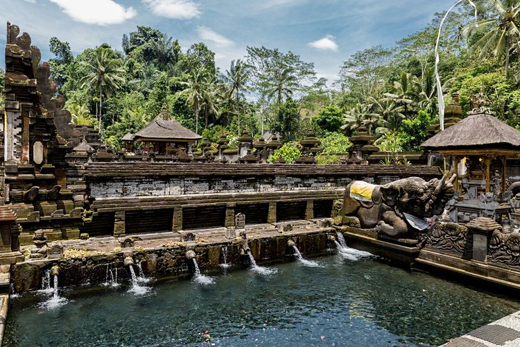 Le temple de Tirta Empul 2