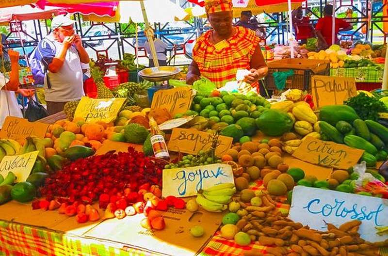 Découvrir les marchés locaux
