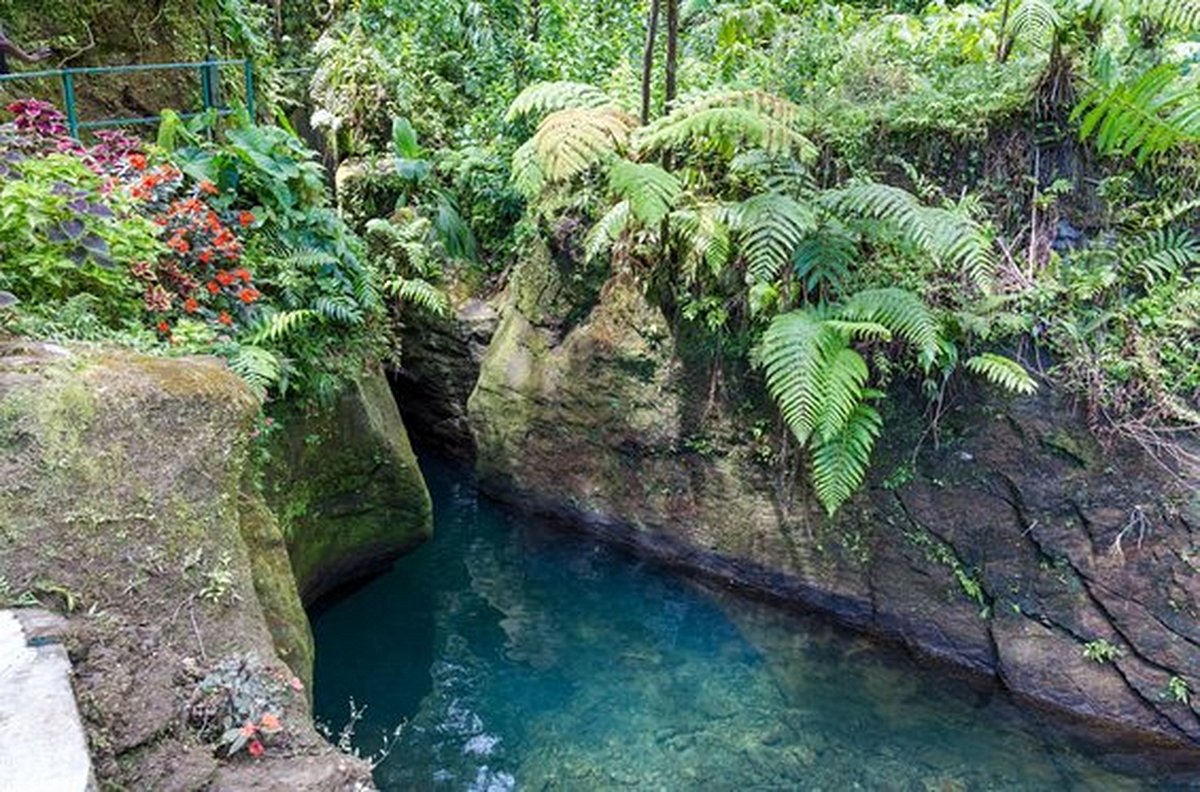 Frissonner en canyoning à Titou gorge