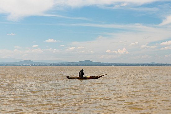 Voguer sur le lac Tana