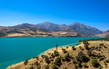 Le lac Tcharvak