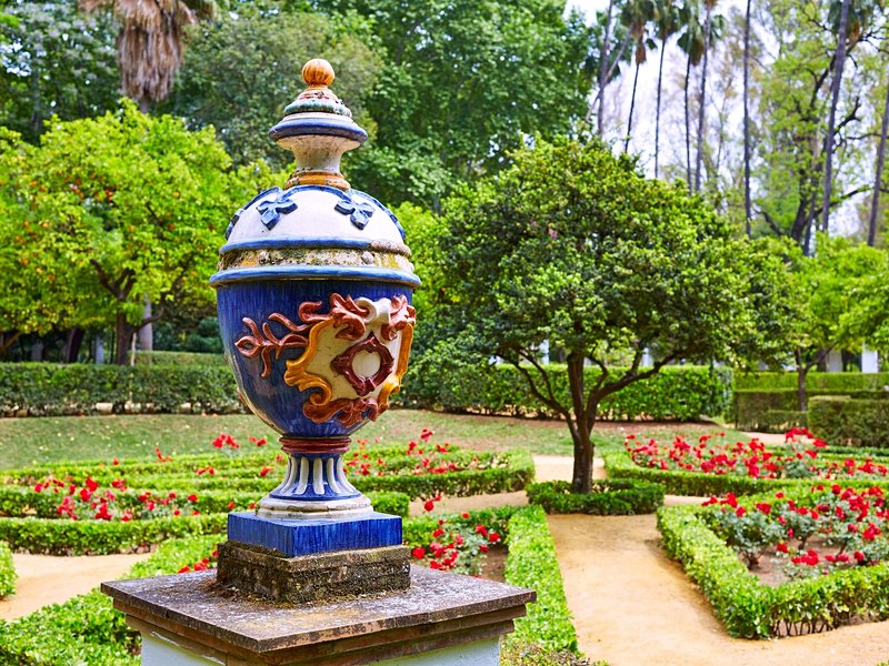 Les passages couverts et fleuris du parc Maria Luisa