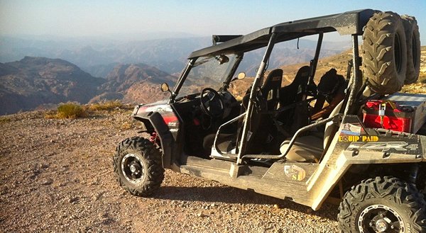 Descendre dans le désert de Wadi Araba en buggy / quad