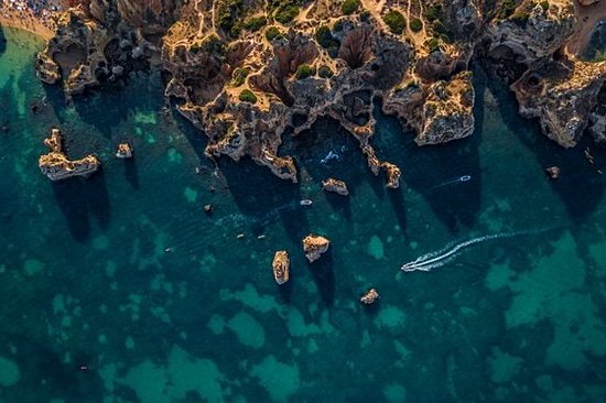Plonger dans l'océan Atlantique