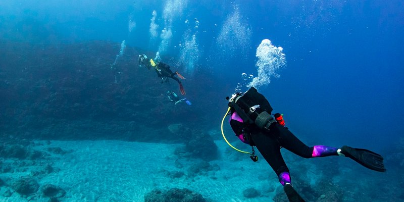 Faire de la plongée sous-marine