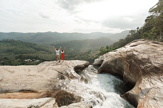 Diyaluma Falls