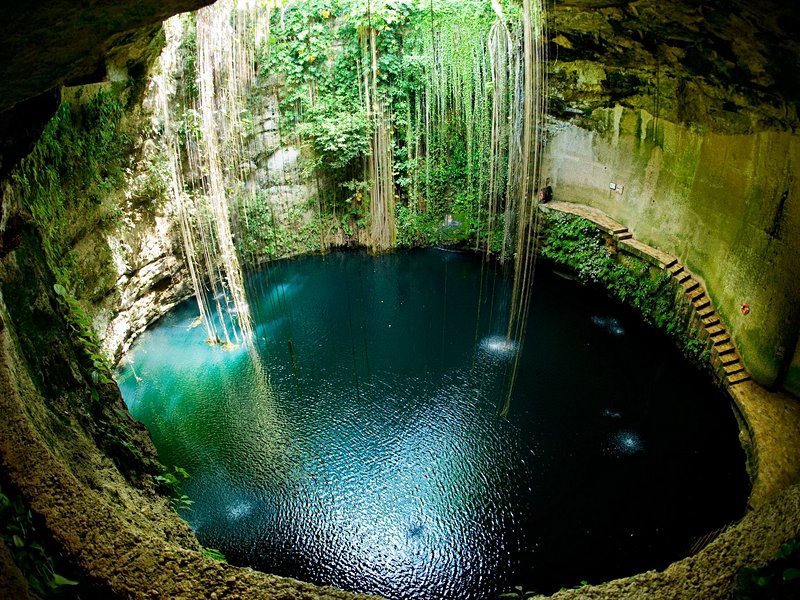 Cenote Ik Kil