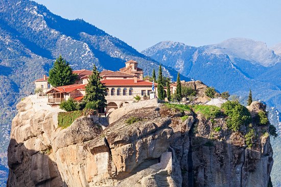 Les villes de Kalambaka, Kastraki et Trikala
