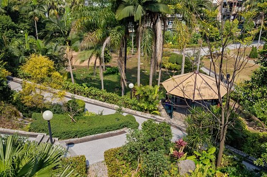Luís de Camões Garden