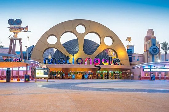S'amuser sans fin dans les parcs d'attractions