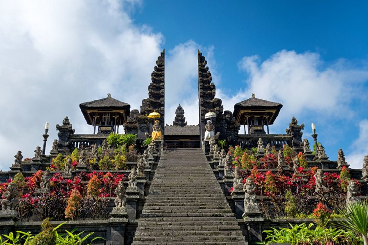 Mont Agung et le temple Besakih 2